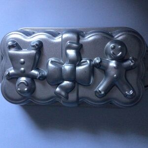 Nordic Ware Gingerbread Loaf Pan